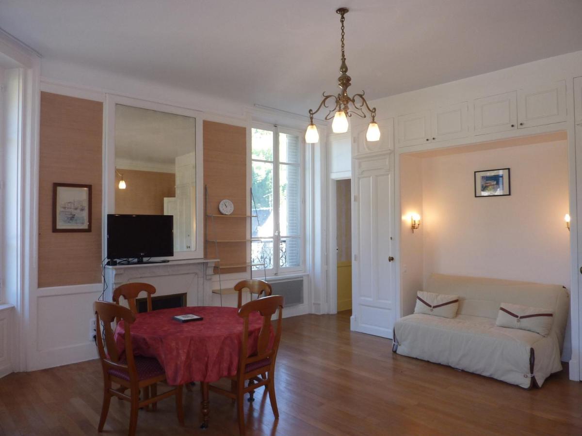 Appartement T2 Hyper Centre - Accès Wifi - 5 Pers. - FR-1-608-134 - Chambres d’hôtes Le Mont-Dore