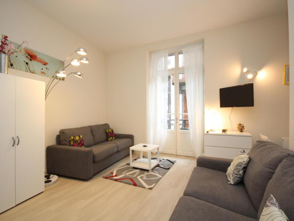 Grand Studio 27m² avec Balcon en Hyper Centre, Proche Thermes et Commodités - FR-1-608-139 - B&B