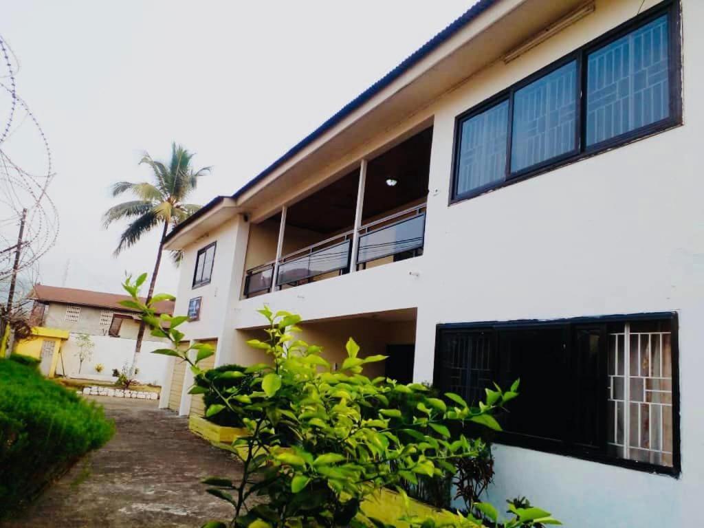ZUNOX GUEST HOUSE - B&B Freetown
