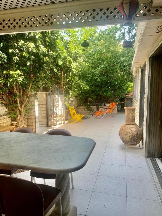 Alona's Apartments - Beach Apartment - Bed and Breakfast Haifa