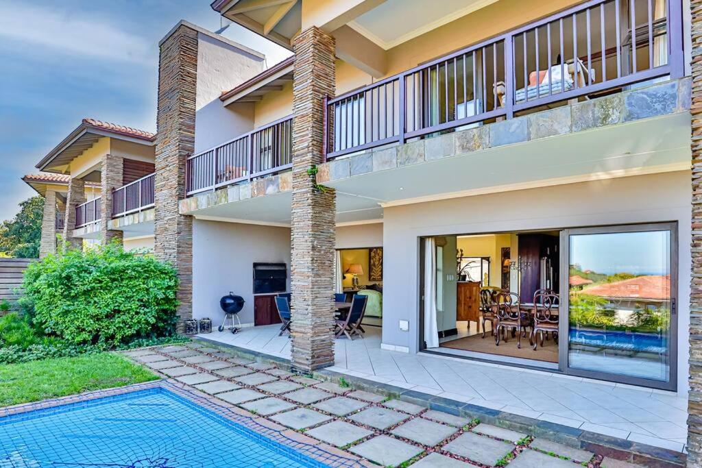 B&B Ballito - Zimbali Villa - Golf cart, pool and wifi incl. - Bed and Breakfast Ballito