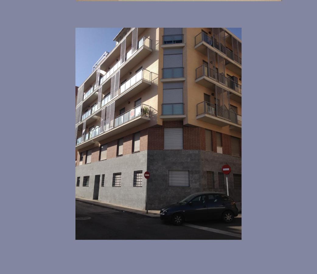 Stunning 2-Bed Apartment in Pego - Ferienwohnung