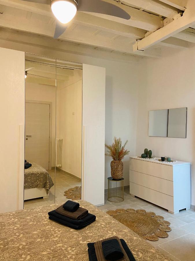 One Bedroom Apartment with Balcony - Separate Building