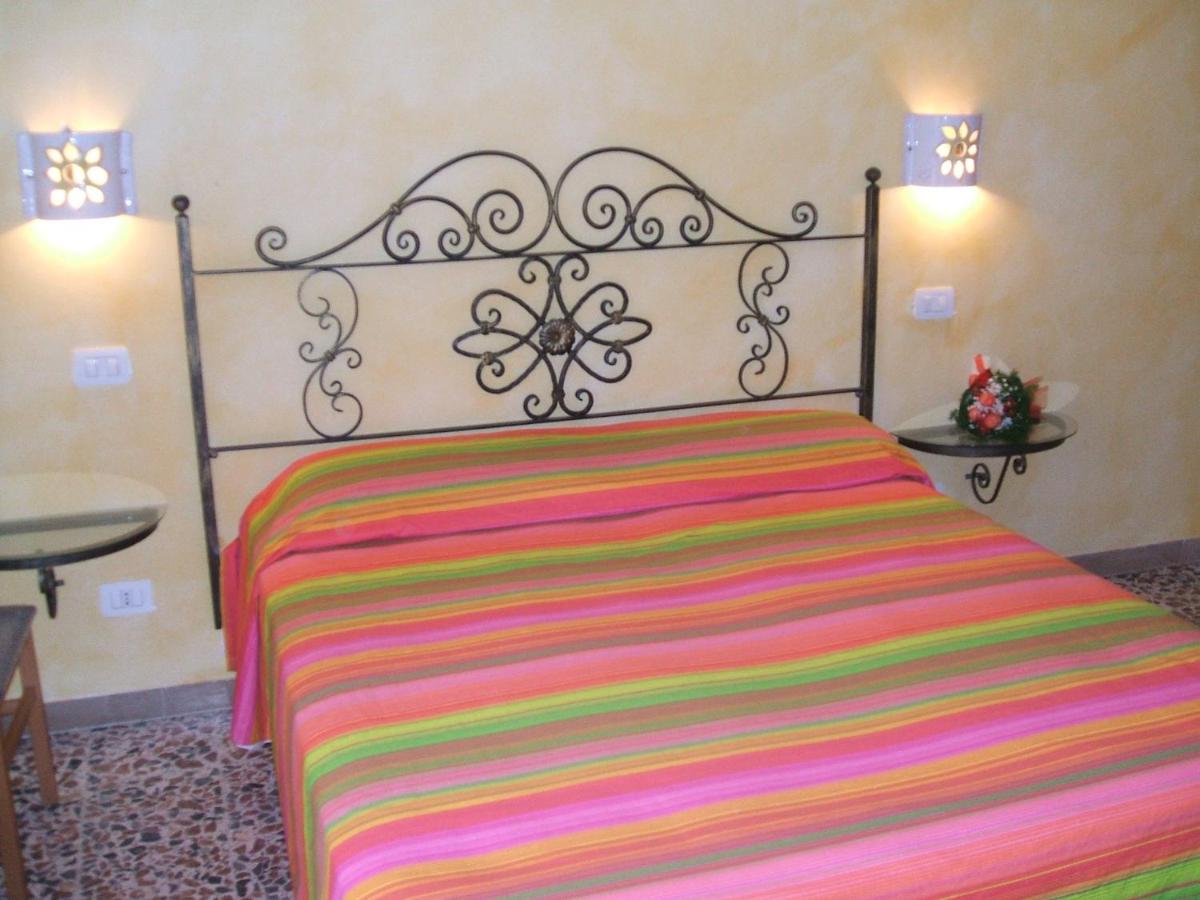 B&B Villanova Monteleone - Su Ghindalu Guesthouse - Bed and Breakfast Villanova Monteleone