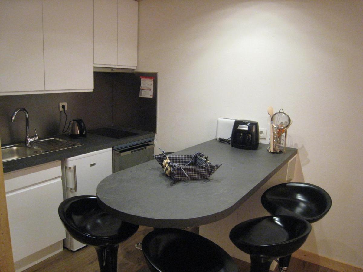 Appartement 2 Pièces, Ski au Pied, Balcon Sud, Confort pour 6 - FR-1-459-62 - B&B La Clusaz