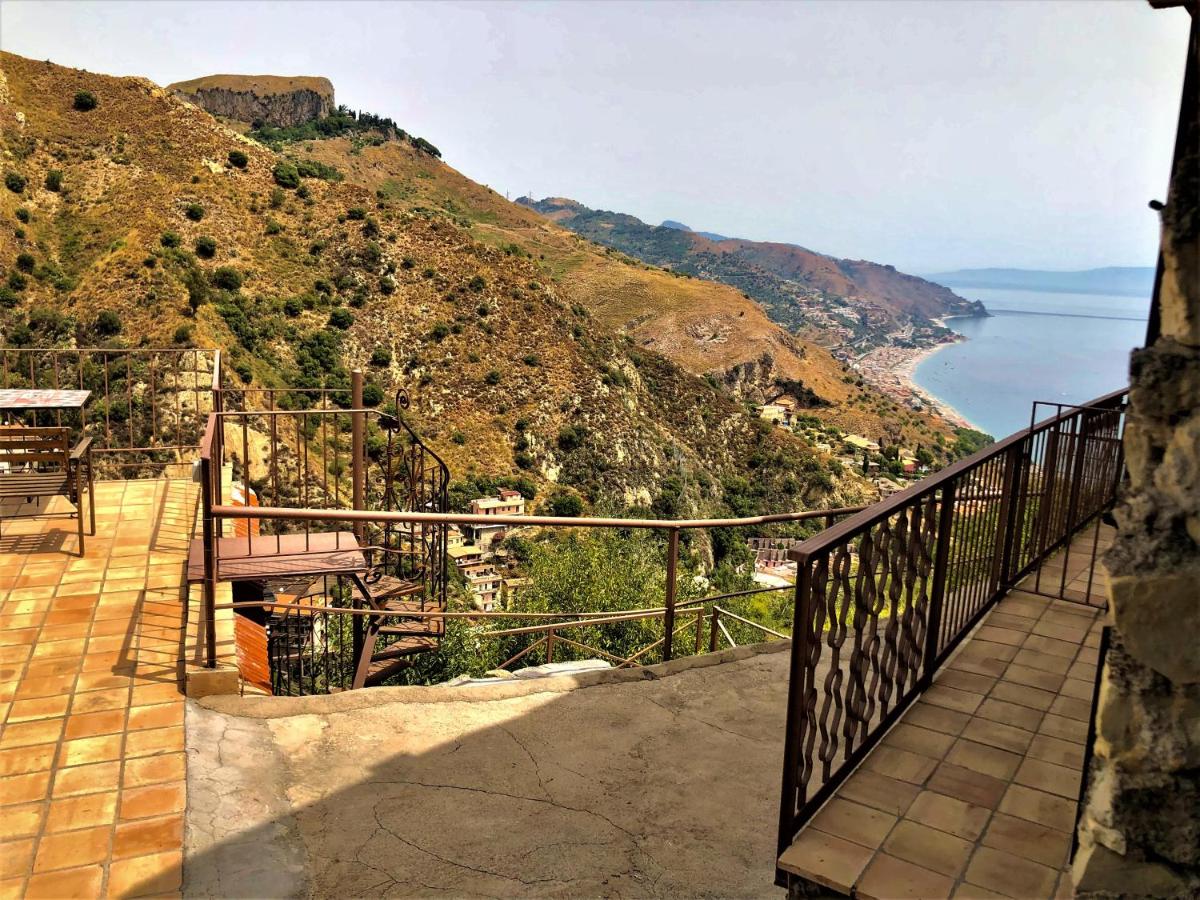 Double Room with Balcony and Sea View