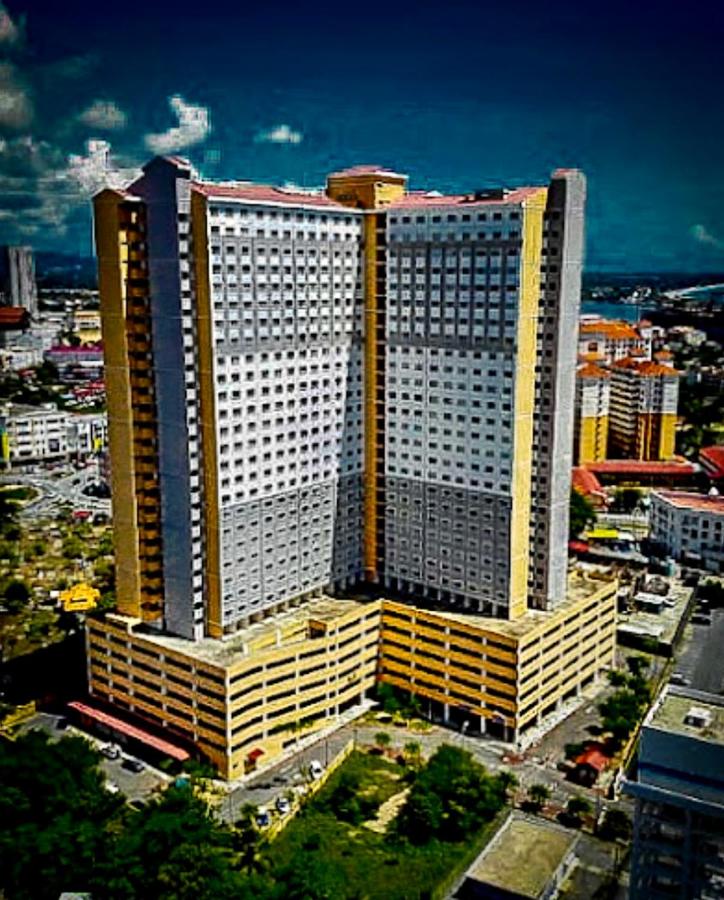 Modern Stylish Apartment (Seaview) near KTCC Mall. - B&B