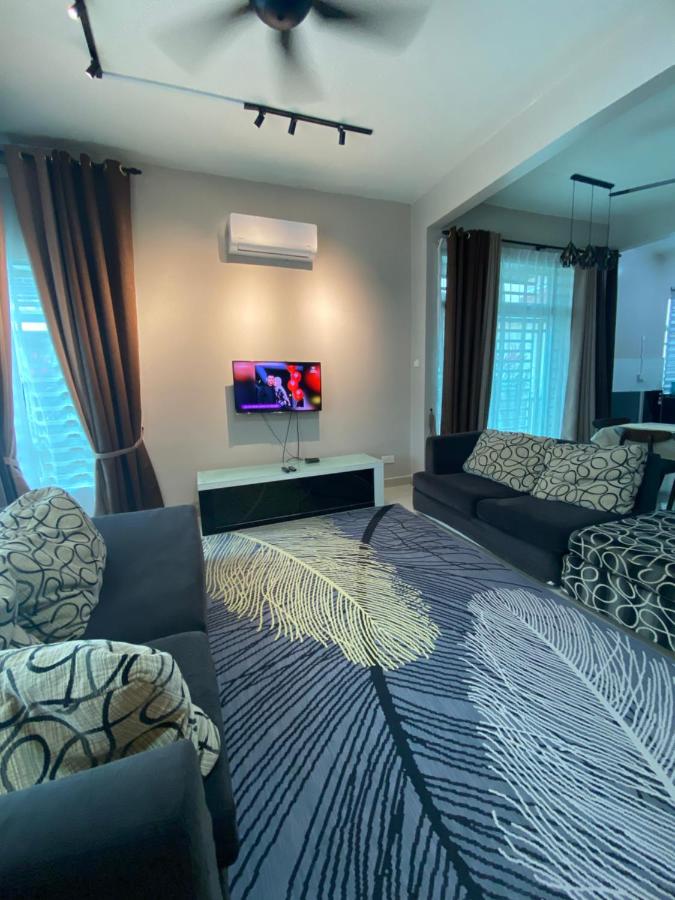 Homestay Aalaiya Bertam Kepala Batas - Fully Aircond - B&B