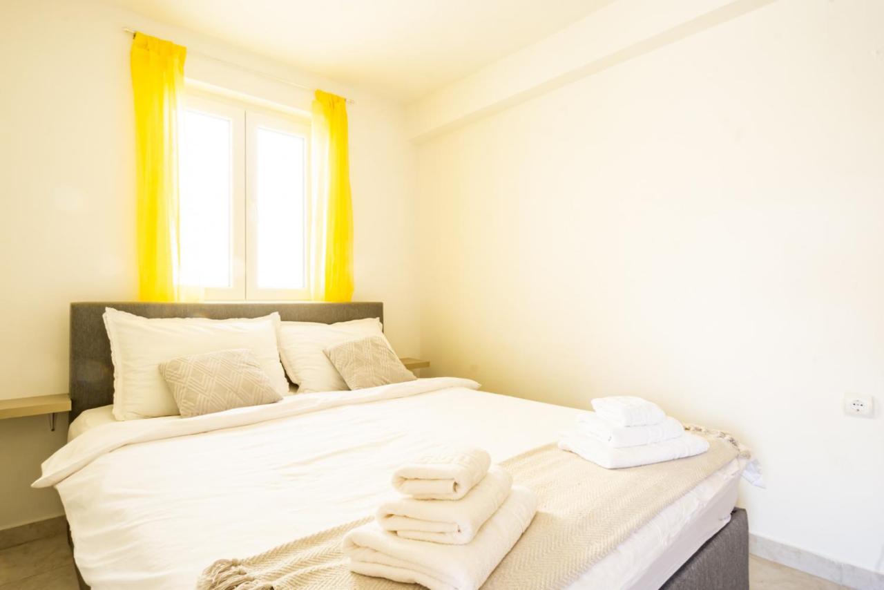 Apartment with Sea View 6