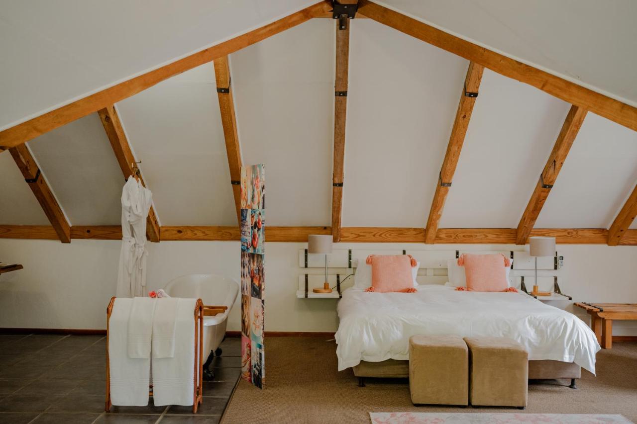 Luxury Loft Room with Stairs (Barn Owl)