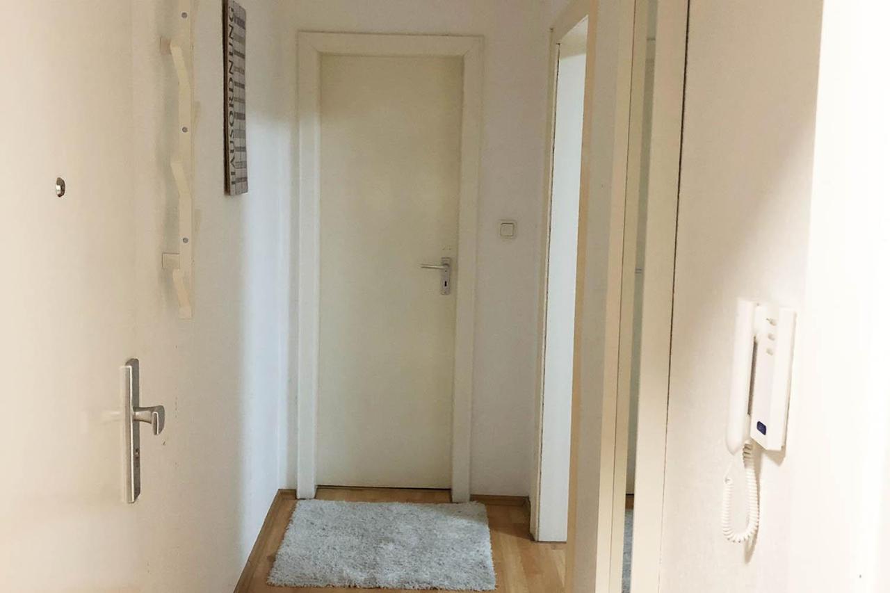 cozy Apartments with WiFi - Ferienwohnung Oberhausen