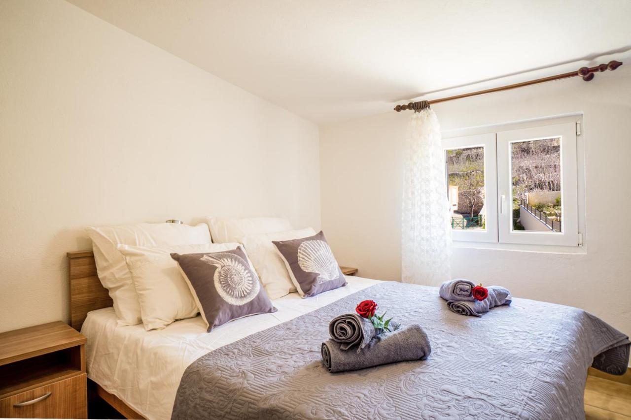 Apartment with Sea View 2