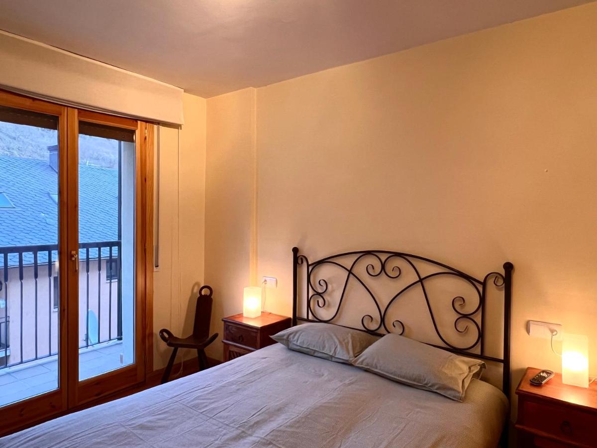 Apartament La Falla - L'Amfitriona - B&B Sort