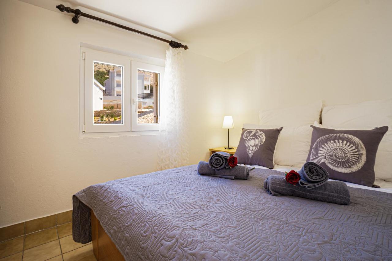 Apartment with Sea View 4