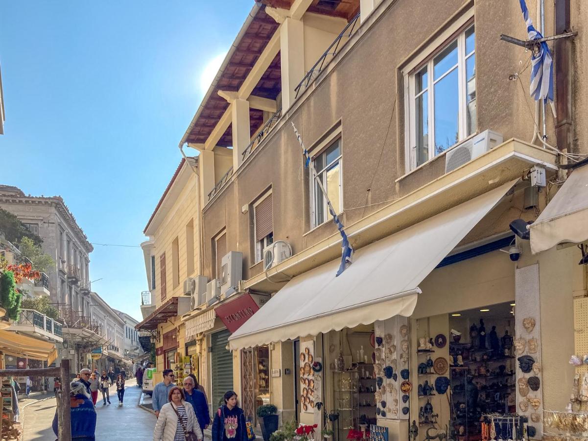 Hadrians Den in Heart of Plaka by JJ Hospitality - B&B Atene
