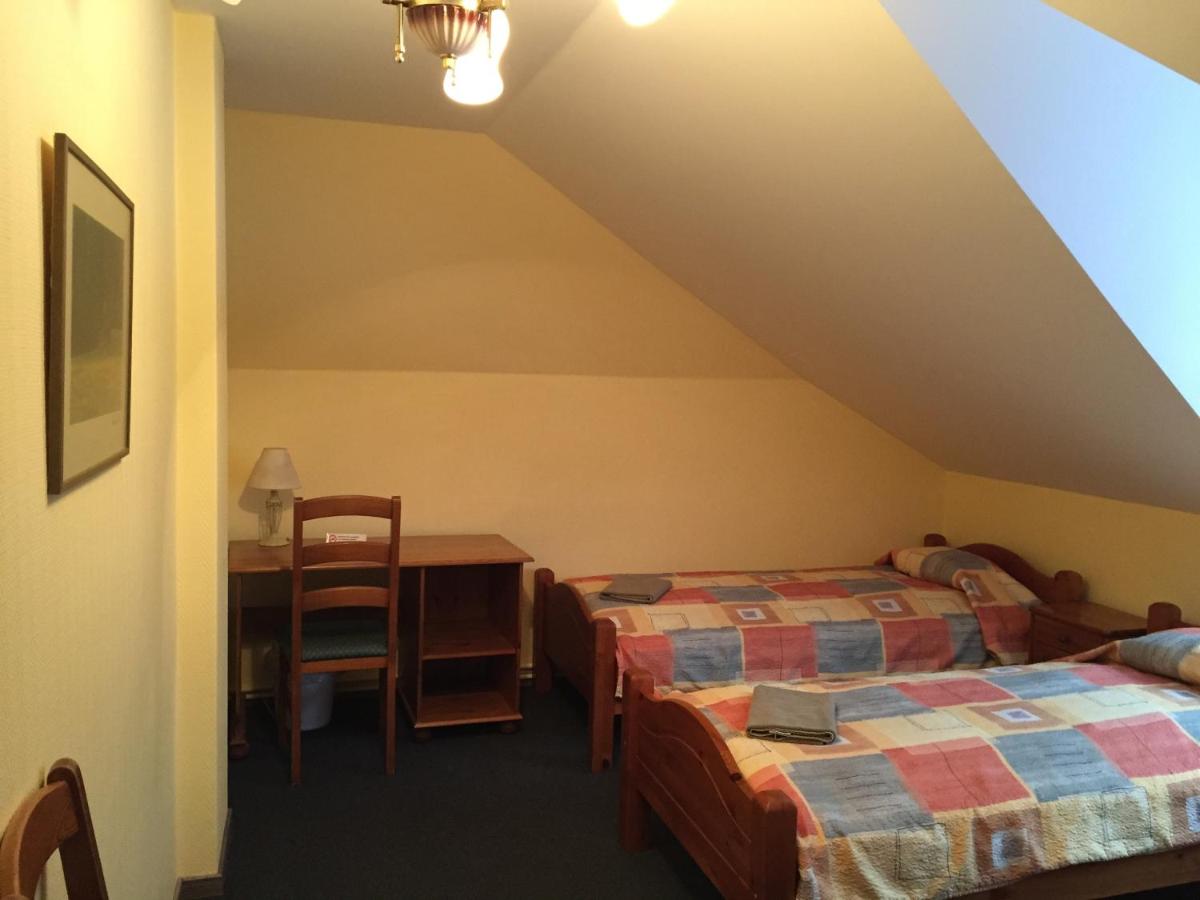 Familienzimmer mit Gemeinschaftsbad