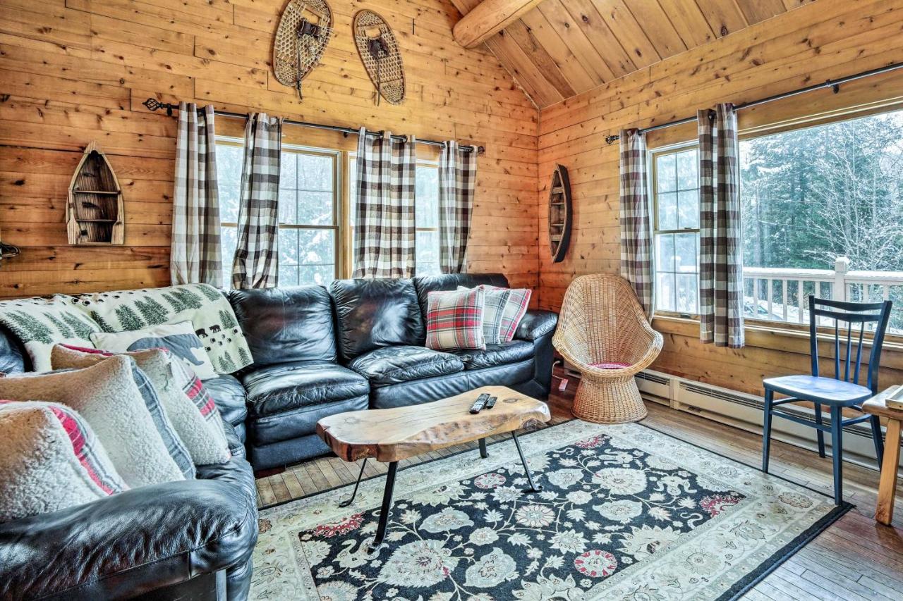 Andover Cabin Retreat with Hot Tub and Fireplace! - Bed and Breakfast