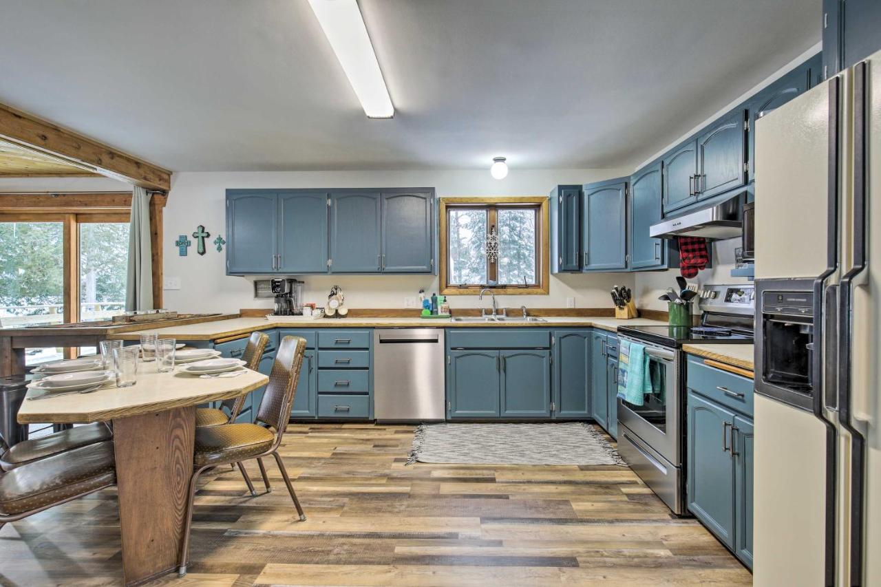 Lakefront Mercer Home Private Dock and Kayaks! - B&B Mercer