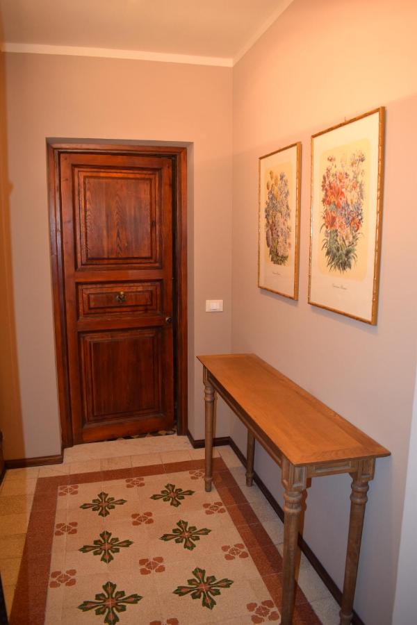 Grande Appartamento per gruppi e famiglie in centro storico a Lucca con terrazza e AC - Chambres d’hôtes Lucques