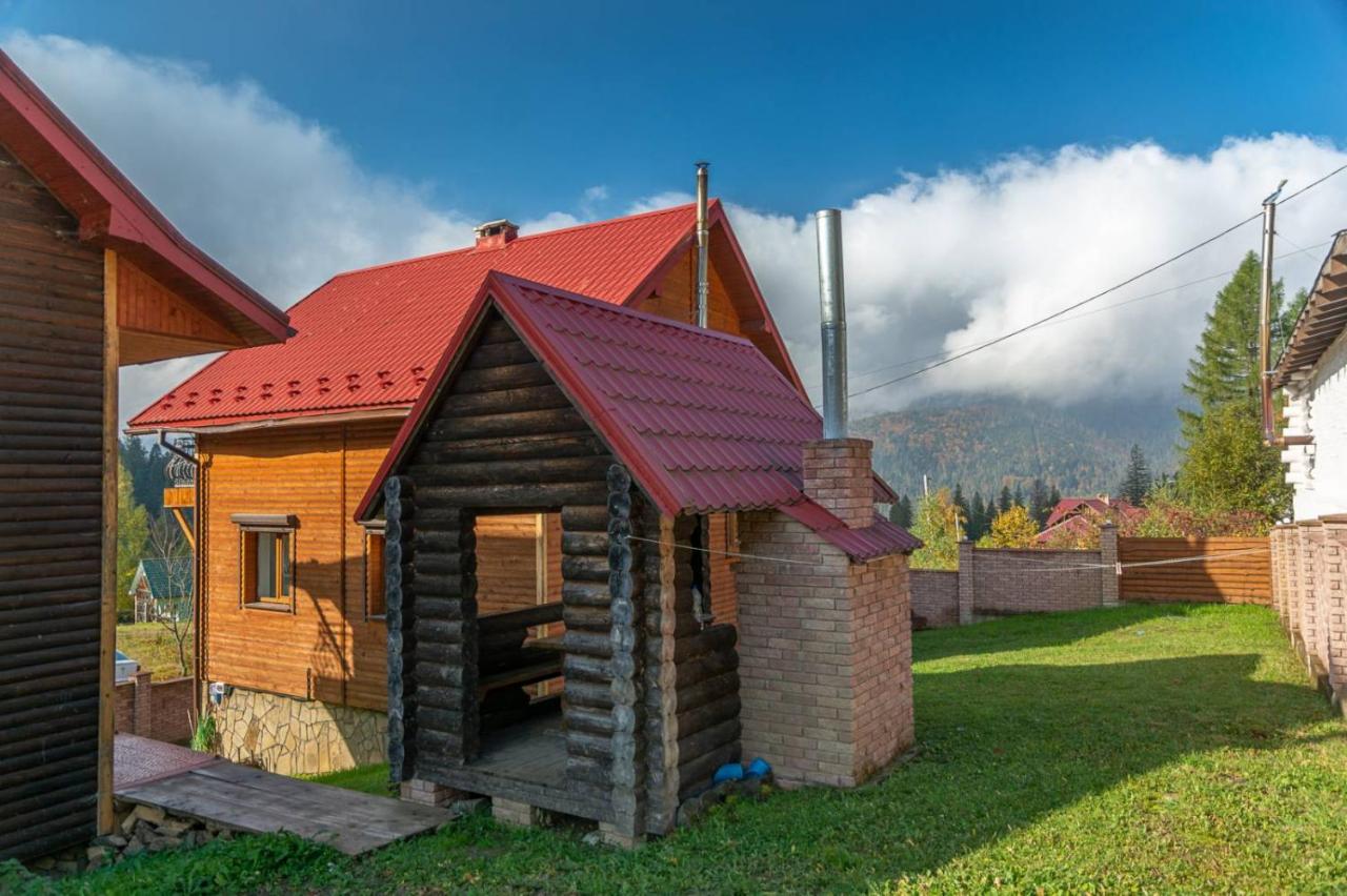 Villa M - Chambres d'hôtes Mykulychyn