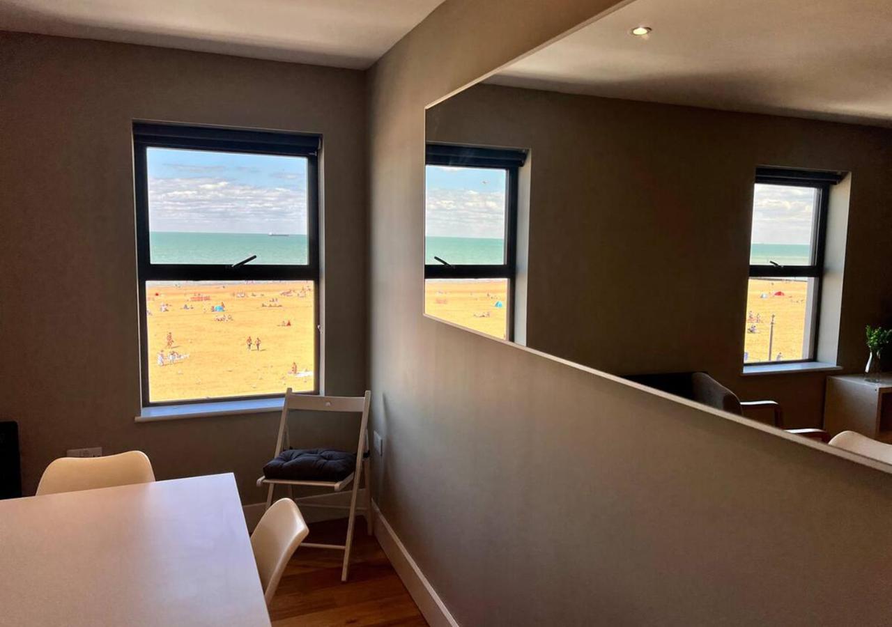 Margate Seaside Penthouse With Sea views Sleeps 4 - Ferienwohnung Kent