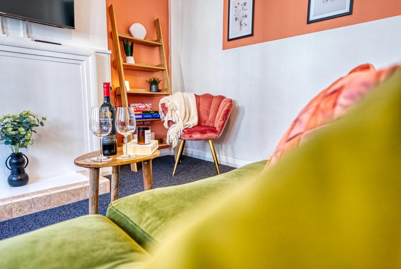 Brewery Loft - 3 Bedroom Bright Spacious apartment in the centre of town, Wifi, Netflix - Chambres d'hôtes Cirencester
