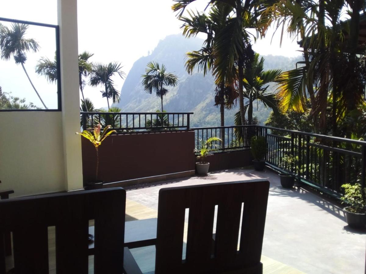 Camera Familiare con Balcone