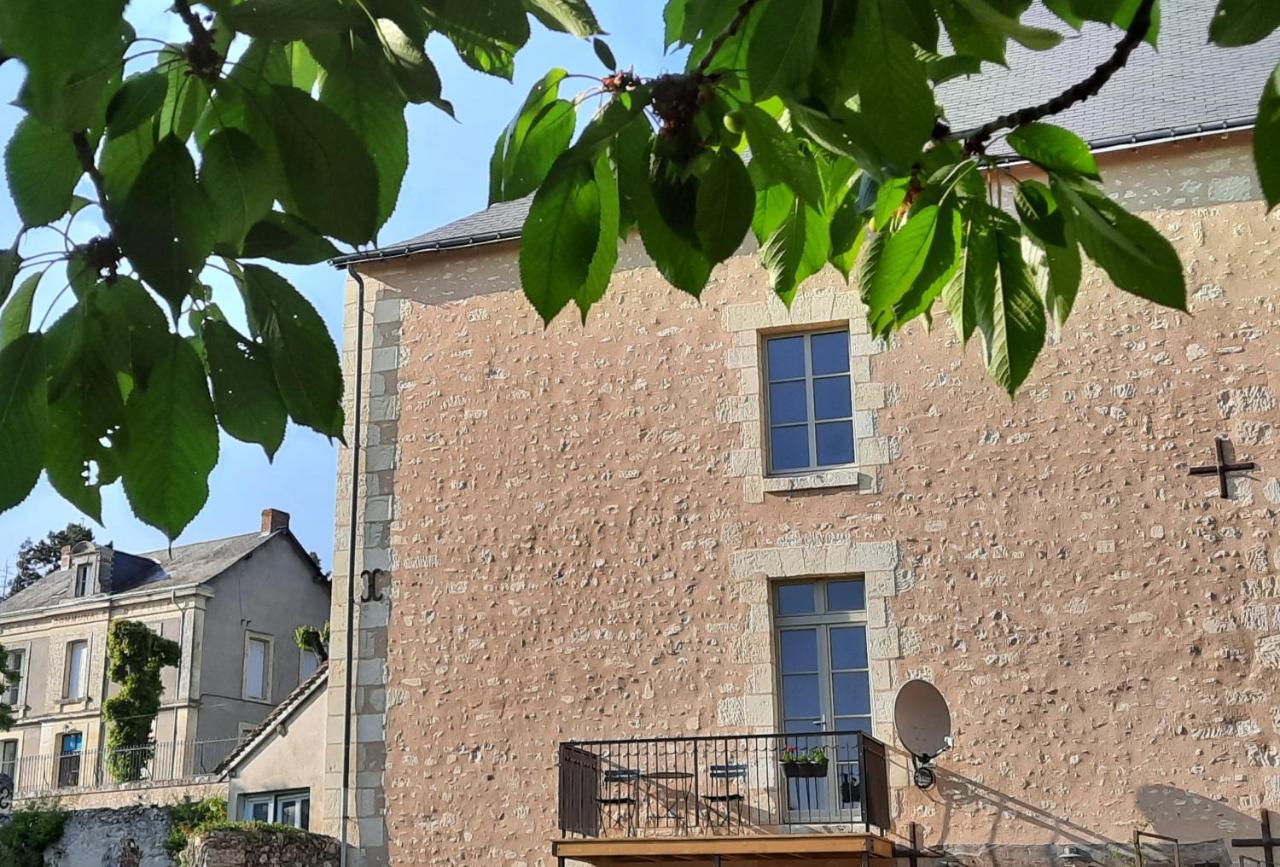 Loire Valley village centre apartment chezANIA - B&B