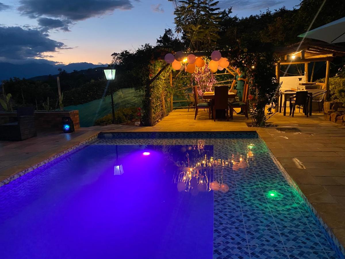 Habitación Familiar con baño privado