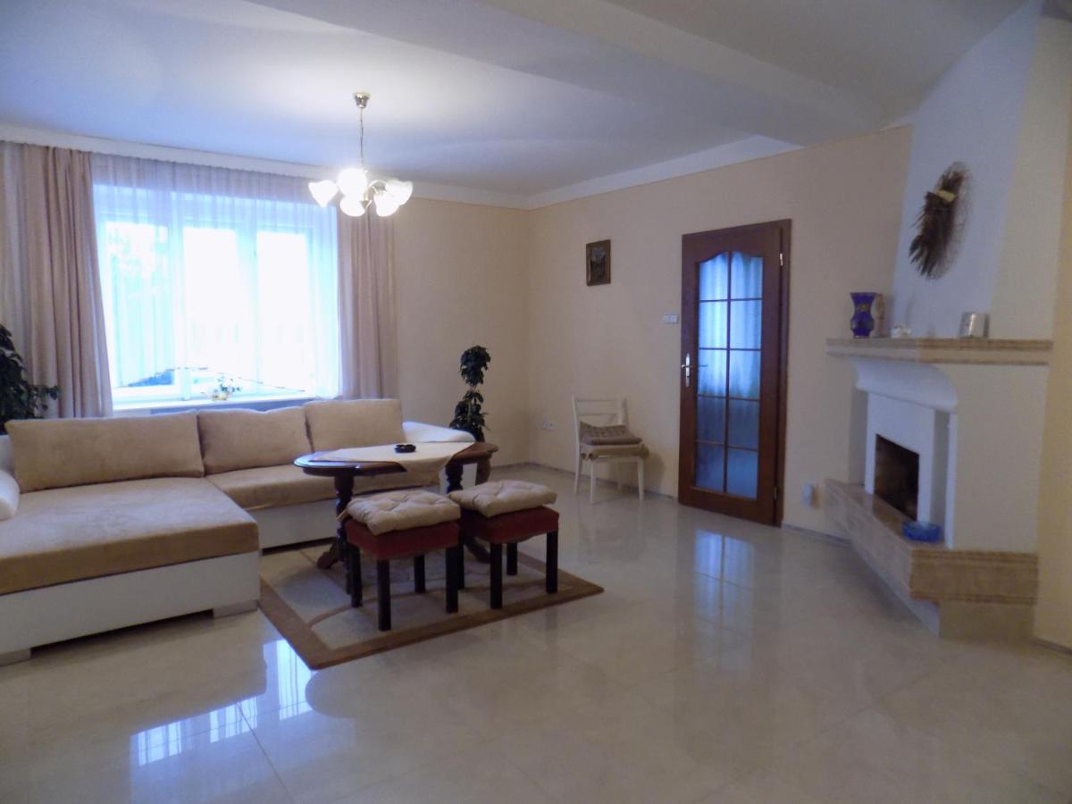 Penzion Marjánka - Ferienwohnung Hluboka nad Vltavou