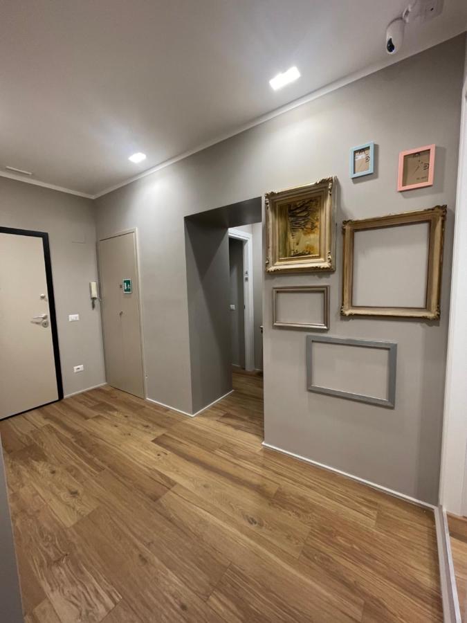 LUCRINO 45 by Ale - B&B Roma