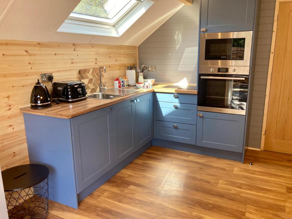 Laity's Lodge - B&B