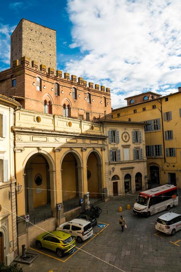 Lara nice apartment 100m from Piazza del Campo - Ferienwohnung Siena