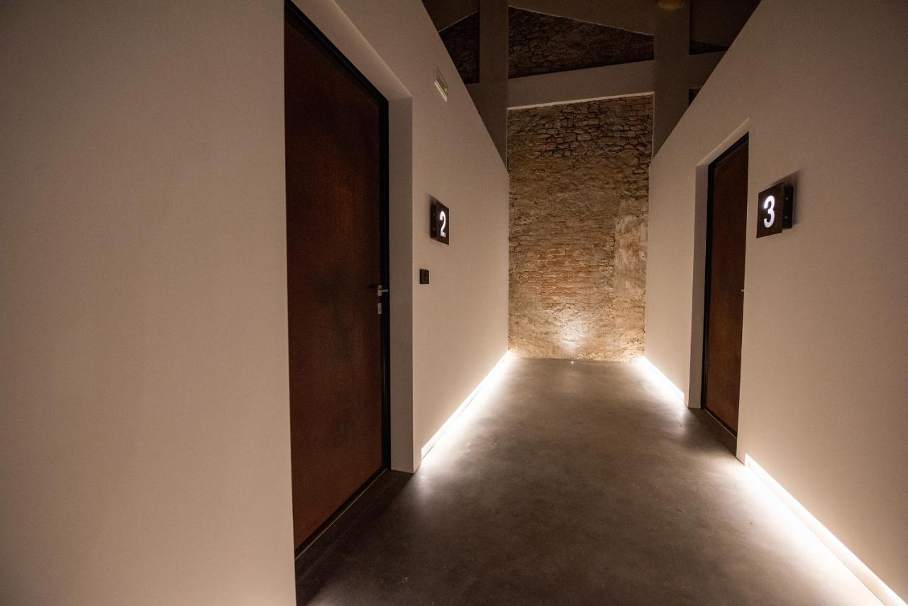 Camera Matrimoniale con Vista Giardino