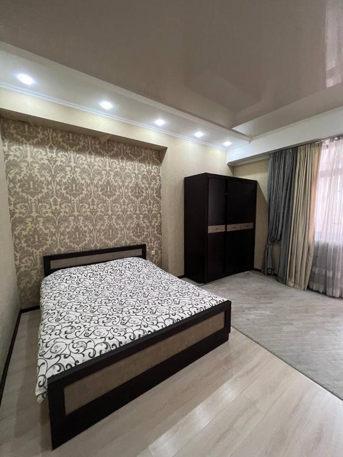 B&B Biskek - 2-room apartment Umetalieva 84 - Bed and Breakfast Biskek