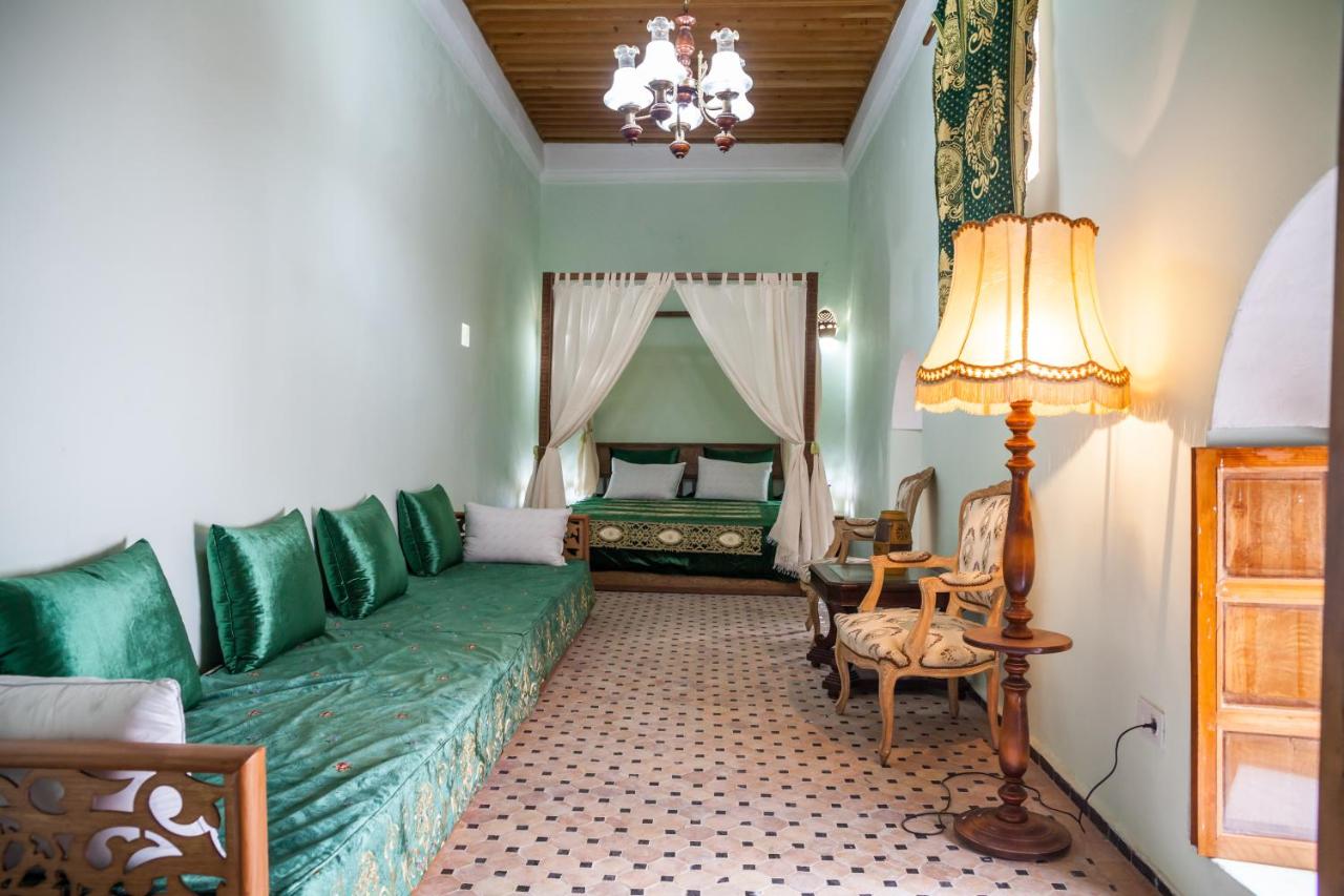 Superior Family Room