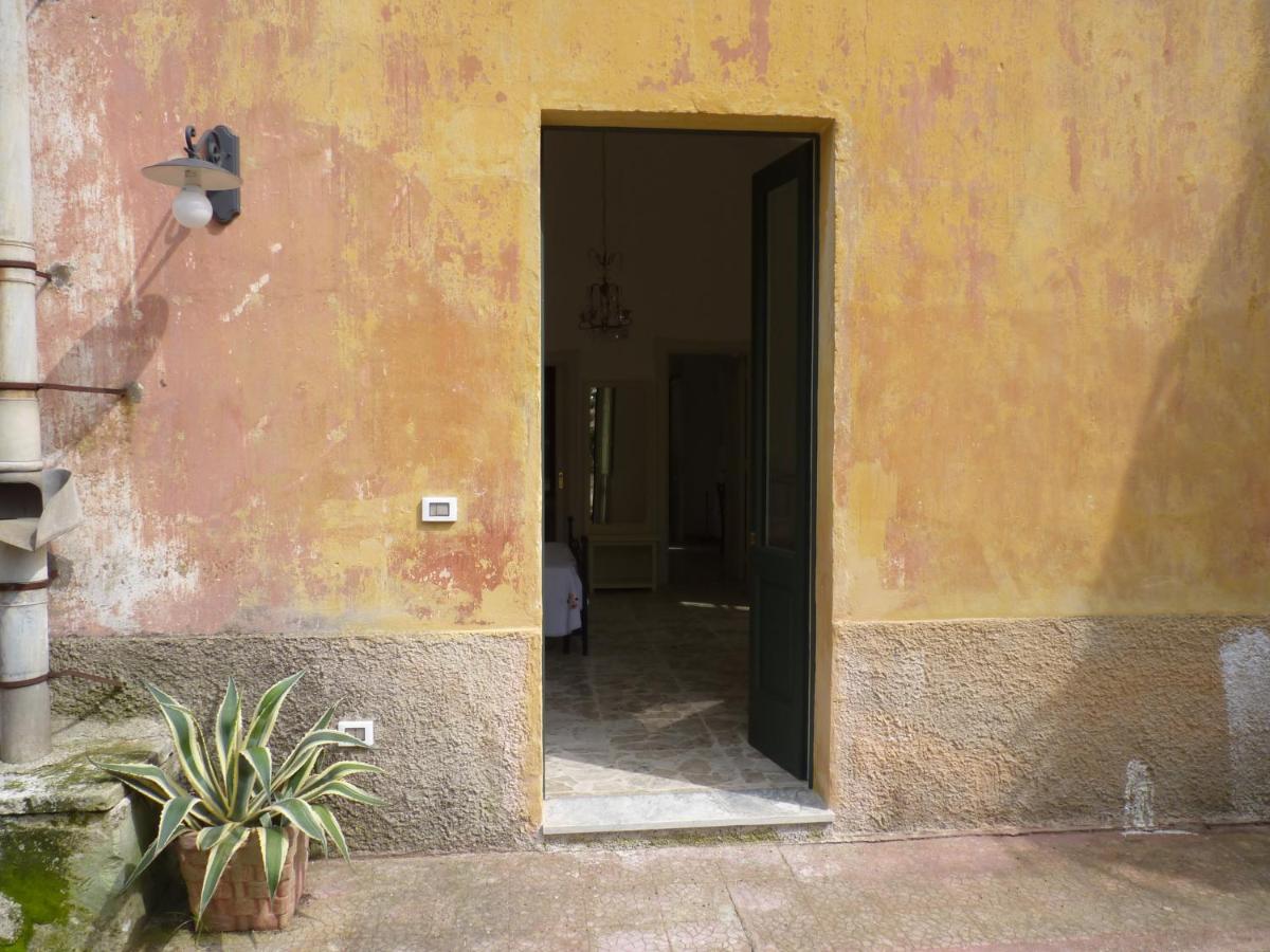 Appartamento con 2 Camere da Letto e Vista Giardino 