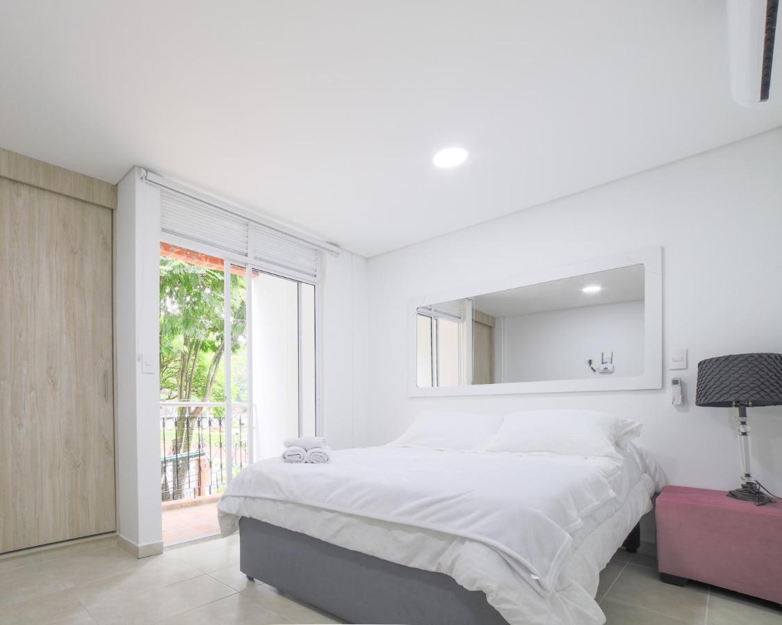 One-Bedroom Apartment with Balcony