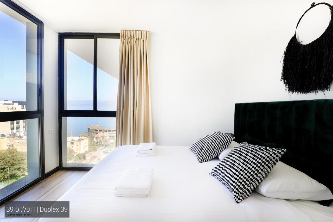 Duplex Apartment with Hot Tub and Private Rooftop (39)