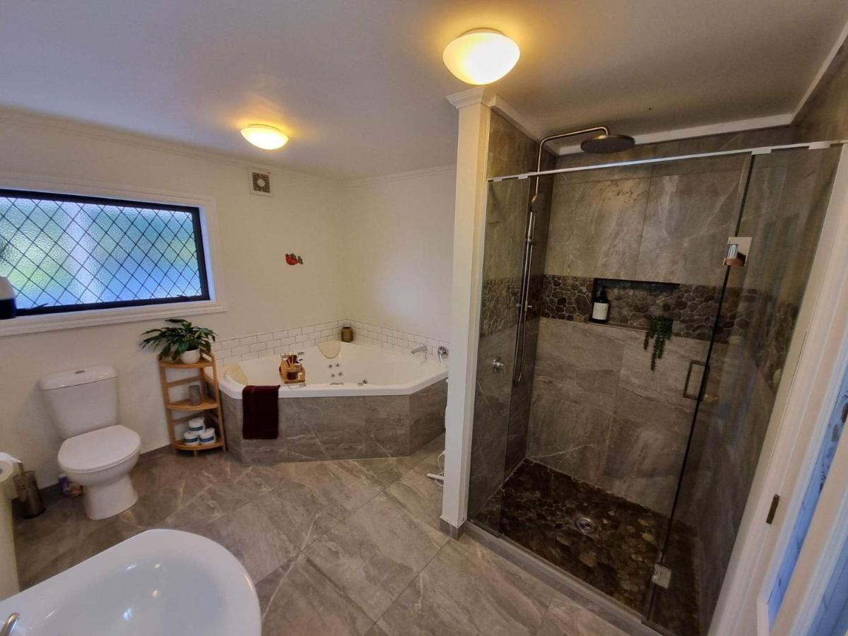 Deluxe Suite mit Whirlpool-Badewanne