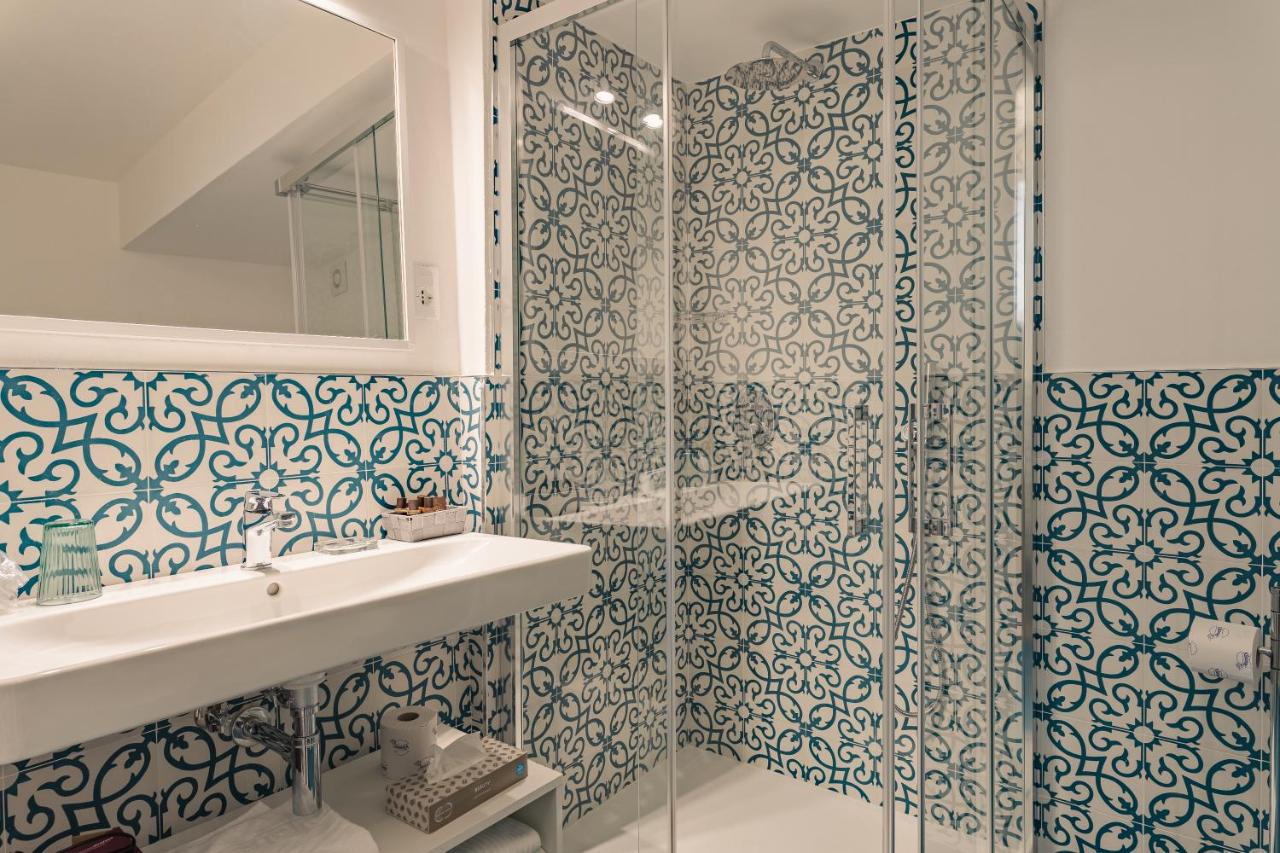 Comfort Triple Room with Shower