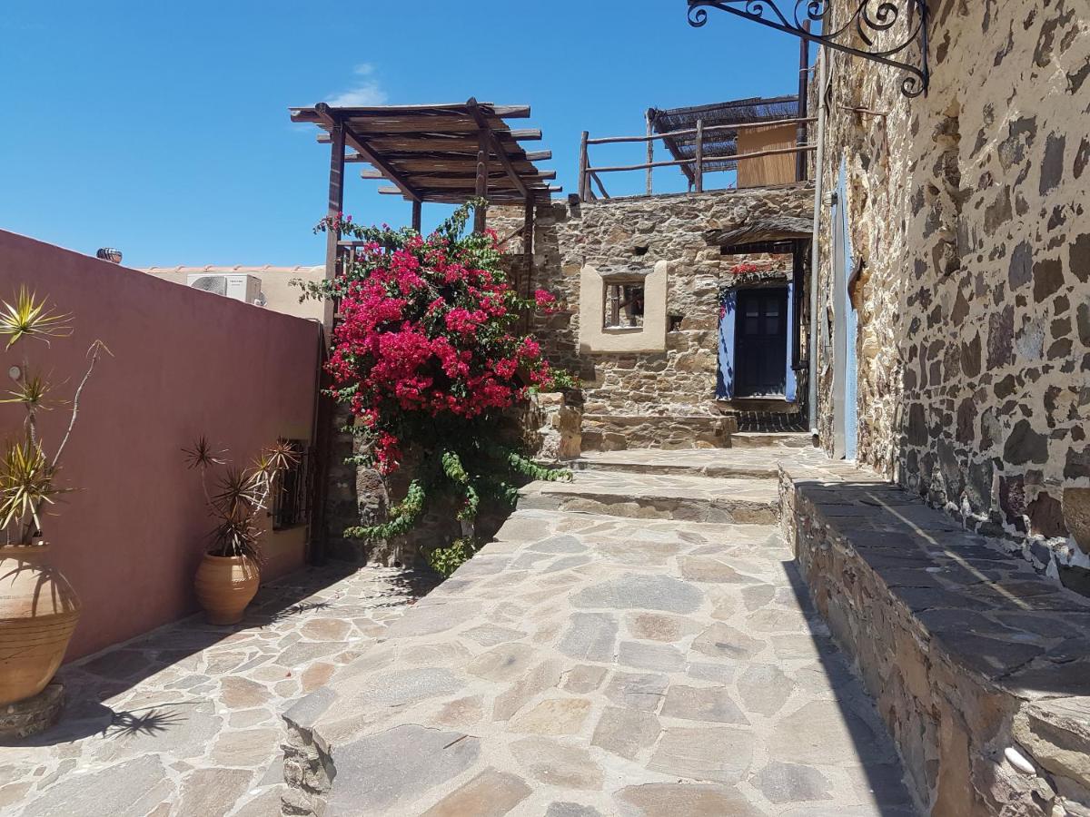 Chios Houses, beautiful restored traditional stone houses with an astonishing seaview - Ferienwohnung
