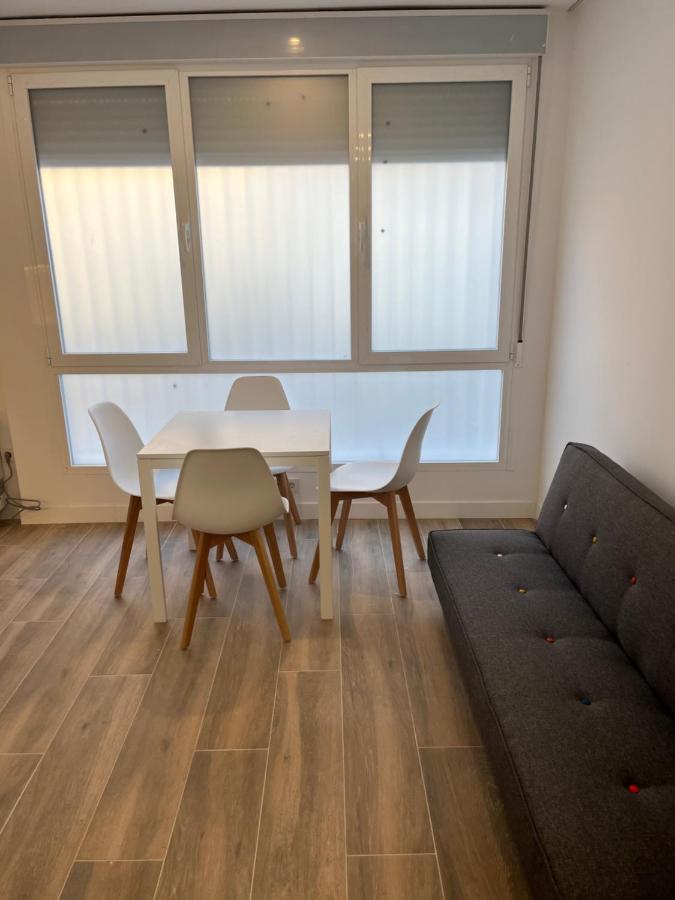 BERNABEU/ C.UNIVERSITARIA APARTMENTS - B&B