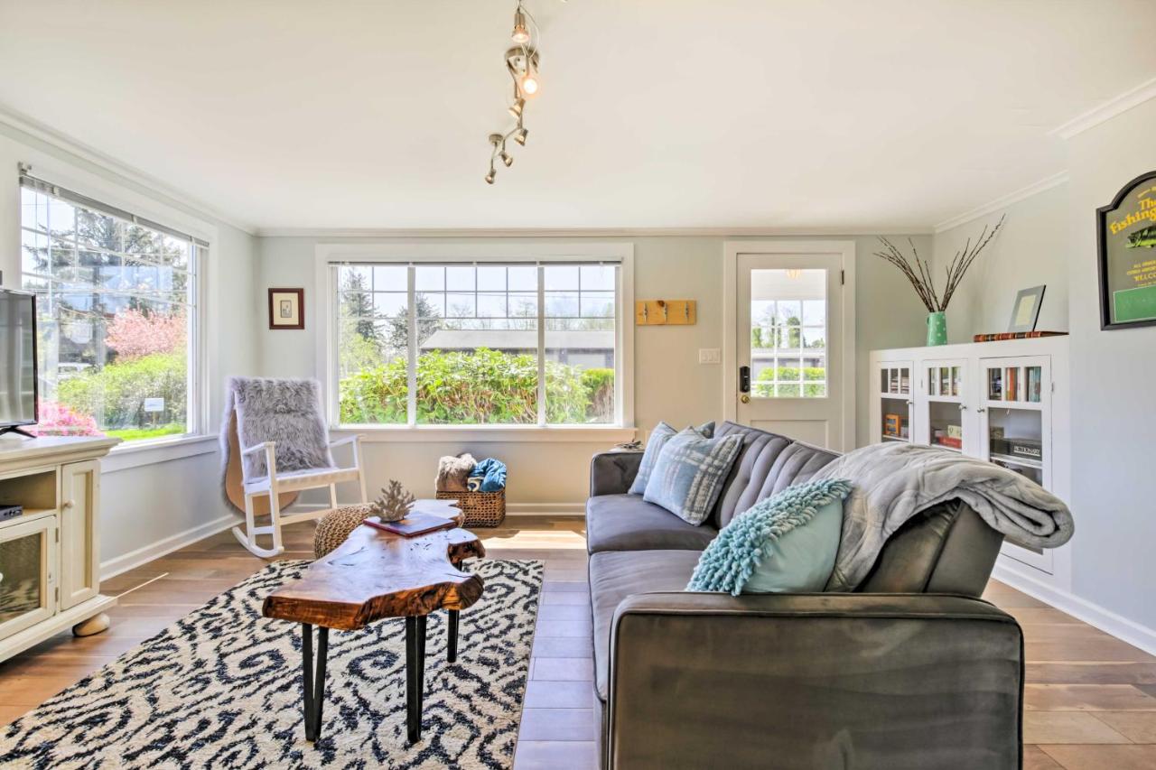 Salty Dog Cottage in Netarts with Deck - B&B