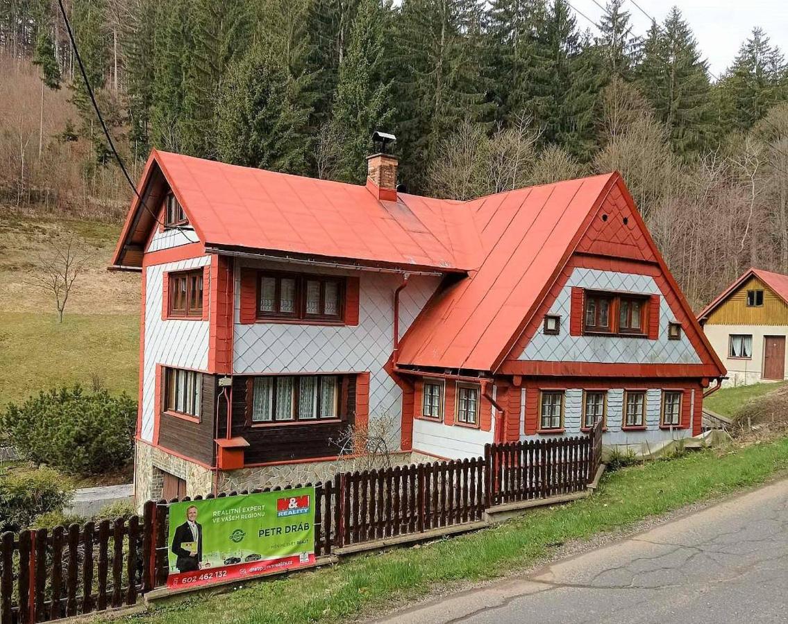 B&B Tanvald - Ubytování v retro chalupě Na Věčnosti - Bed and Breakfast Tanvald