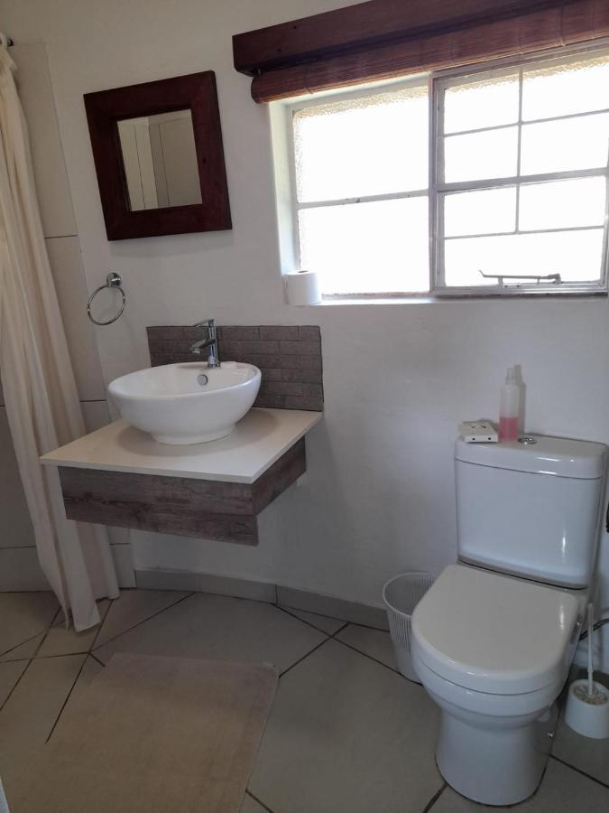 Makarios Accommodation & Venue - Bed and Breakfast Marloth Park