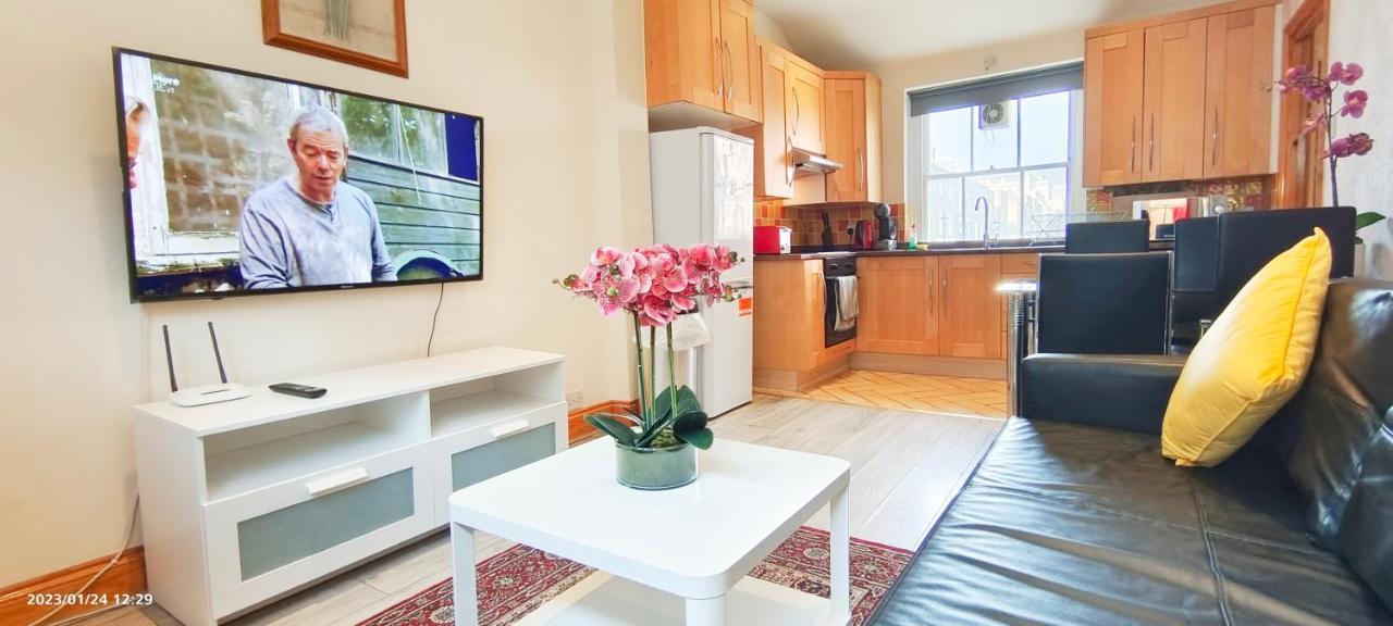 B&B Londen - Flat 2, 6 Tauton Mews in Marylebone - Bed and Breakfast Londen