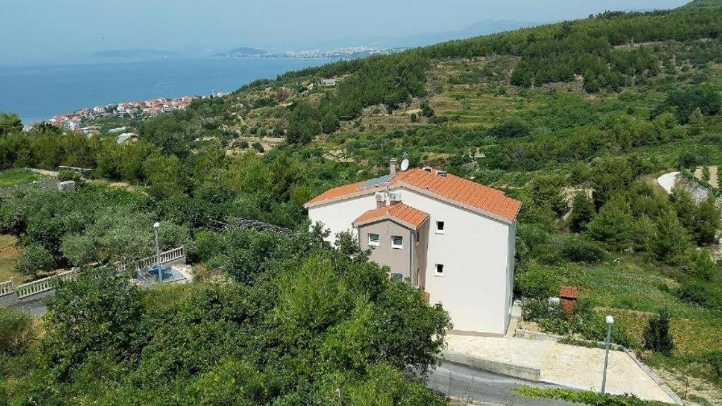 Carso Olea A1 2+2 - B&B Podstrana