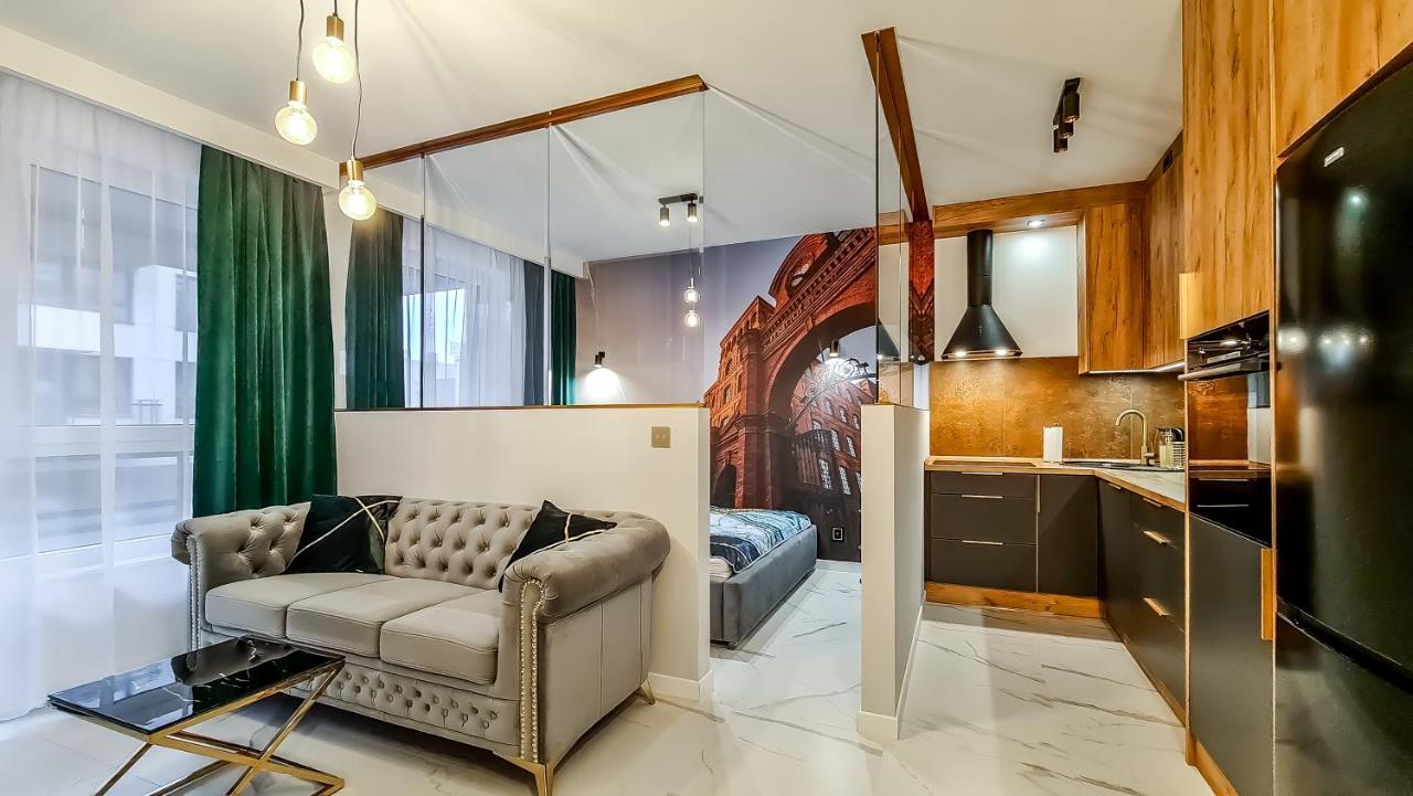 Gold Apartament przy Księżym Młynie - Garaż - Dostęp na Kod - FV - B&B Łódź