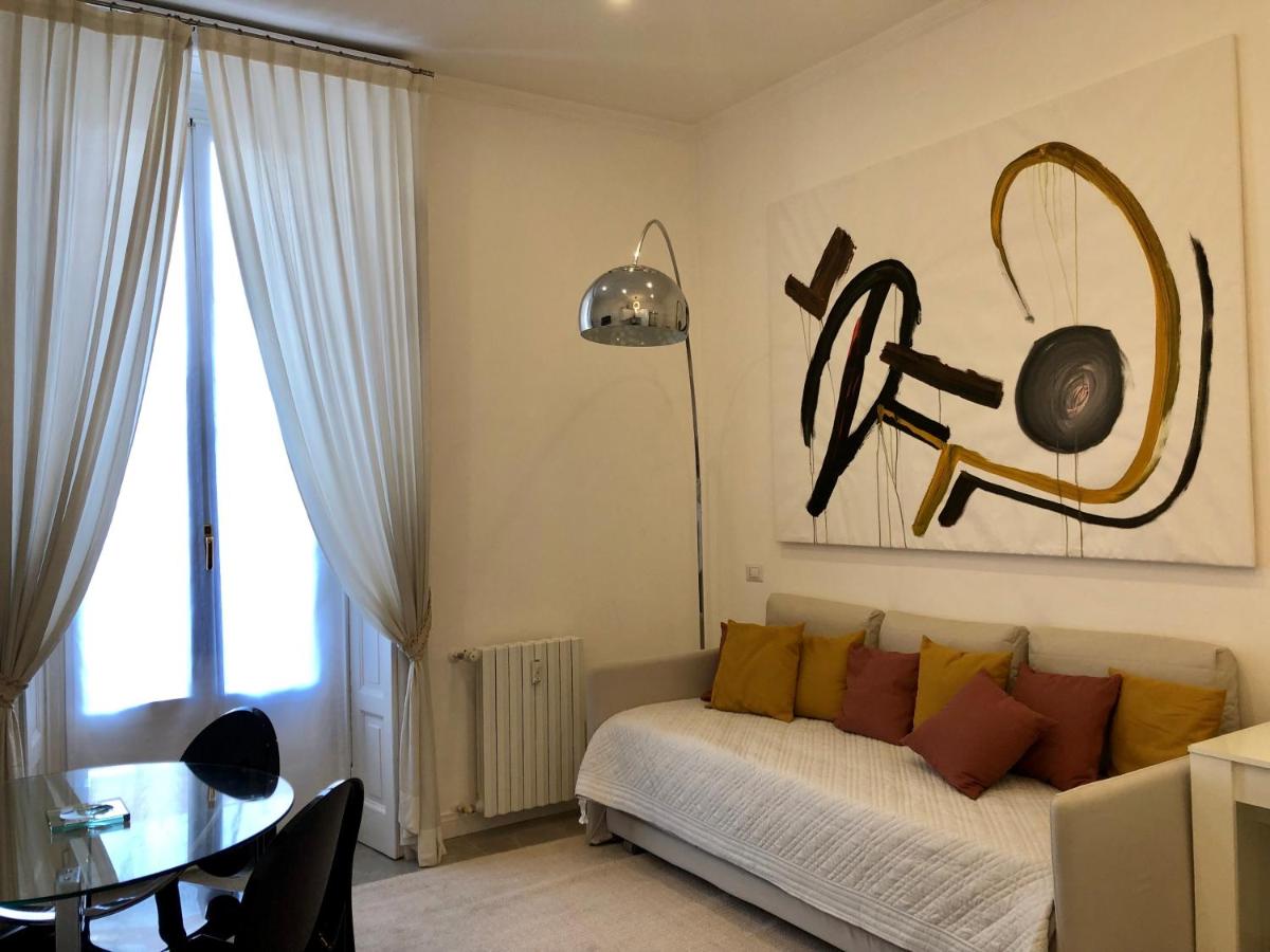 Casa Alberto da Giussano, elegante bilocale in centro con balcone sul parco - B&B